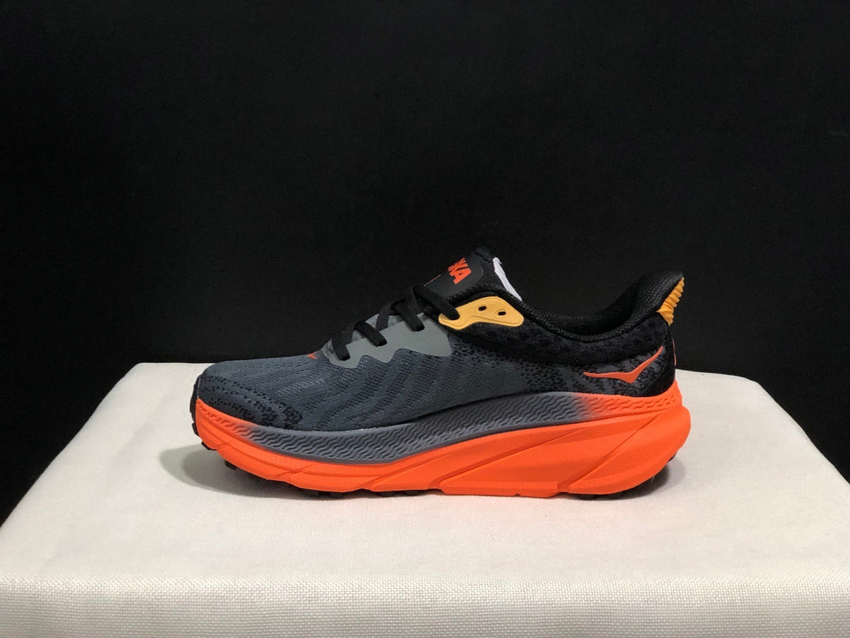 ONE ONE Challenger 7 by HOKA - product image from the listing.