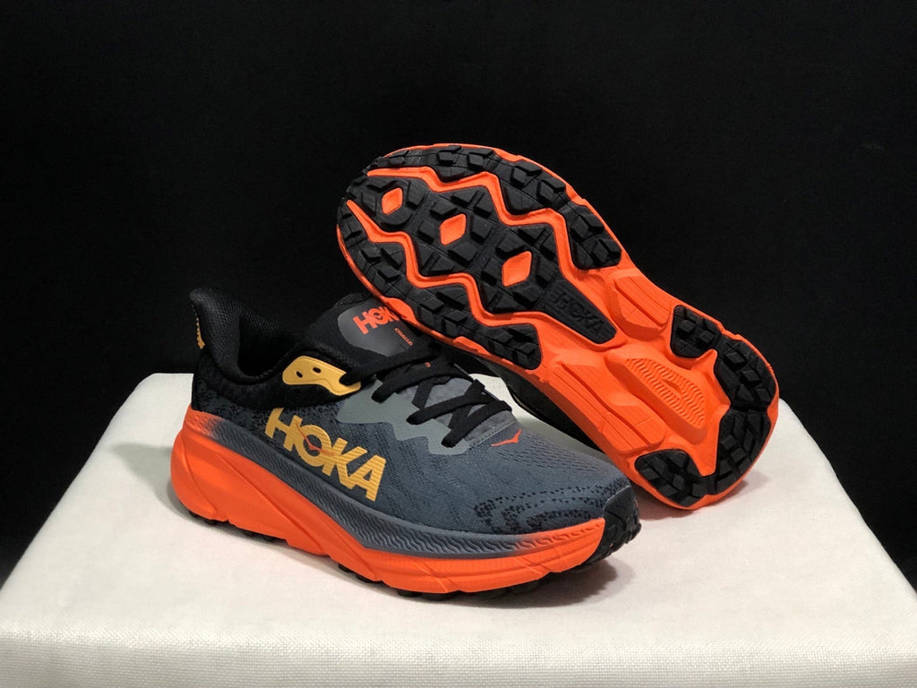 ONE ONE Challenger 7 by HOKA - product image from the listing.