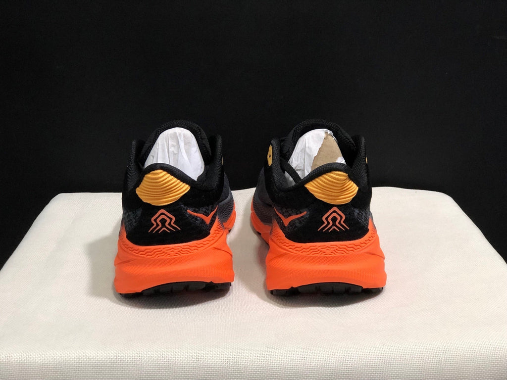 ONE ONE Challenger 7 by HOKA - product image from the listing.