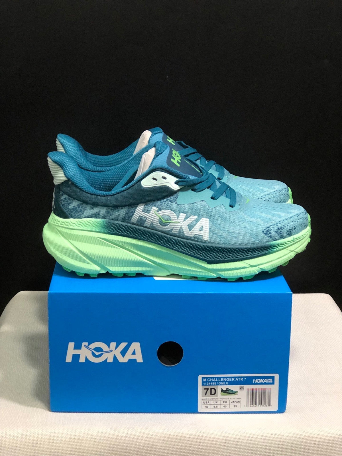 ONE ONE Challenger 7 by HOKA - product image from the listing.