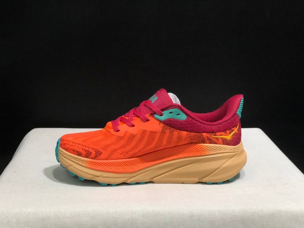 ONE ONE Challenger 7 by HOKA - product image from the listing.