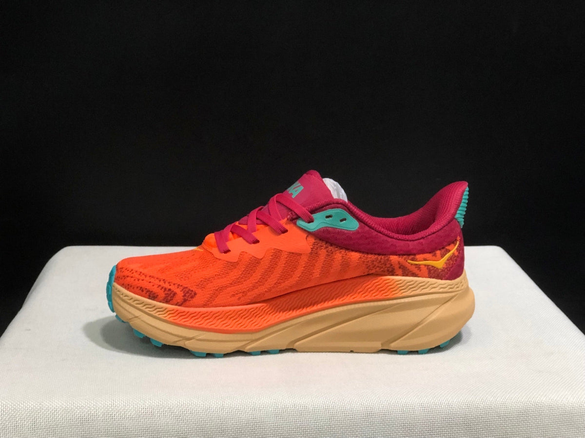 ONE ONE Challenger 7 by HOKA - product image from the listing.