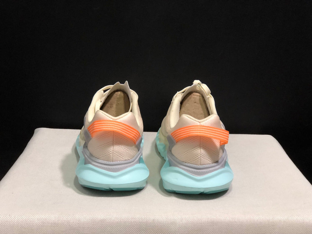 ONE ONE Elevon 2 by HOKA - product photo shown in the listing for this item.