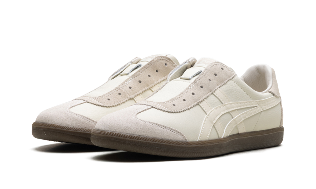 Onitsuka Tiger Tokuten Slip On in Beige Brown 155696 - product image from the listing.